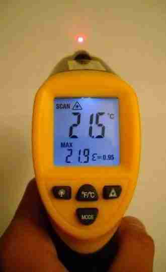 TERMOMETRO DIGITAL INFRARROJO Modelo DT-8380